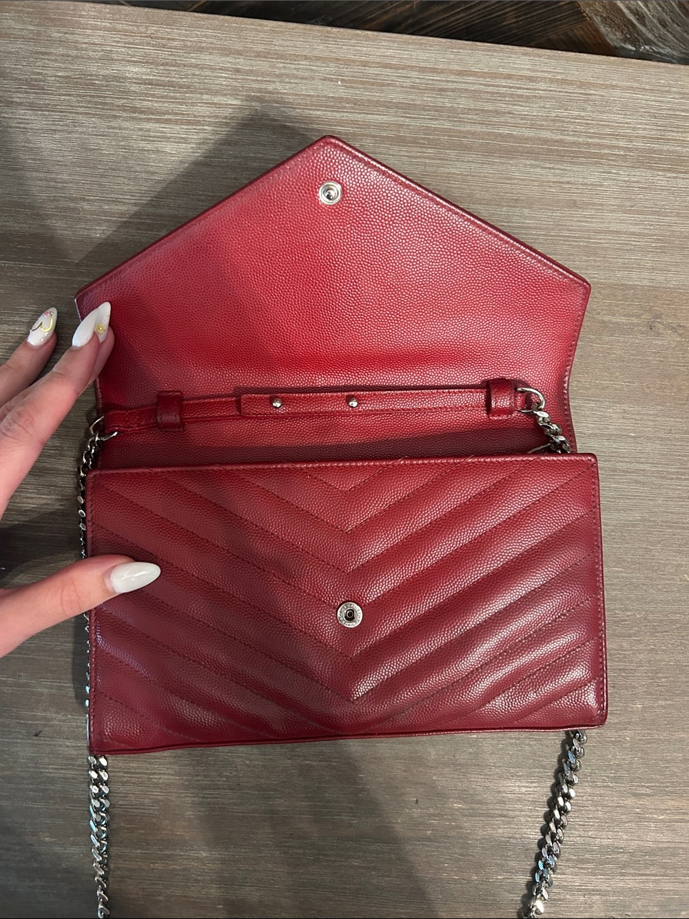 YSL Signature Cassandre Wallet on Chain - Picture 7 of 8